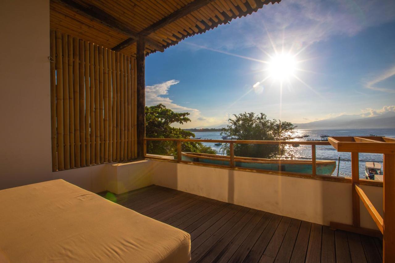 Gili Sands Hotel & Bar Gili Trawangan Exterior photo